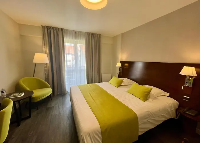 Hotel Le Ménestrel 3*